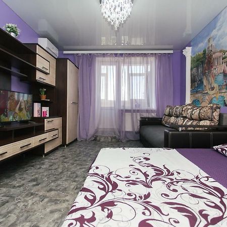 Vip Apartmens Faraon On Illinskaya 1 Floor Sumy Exterior foto