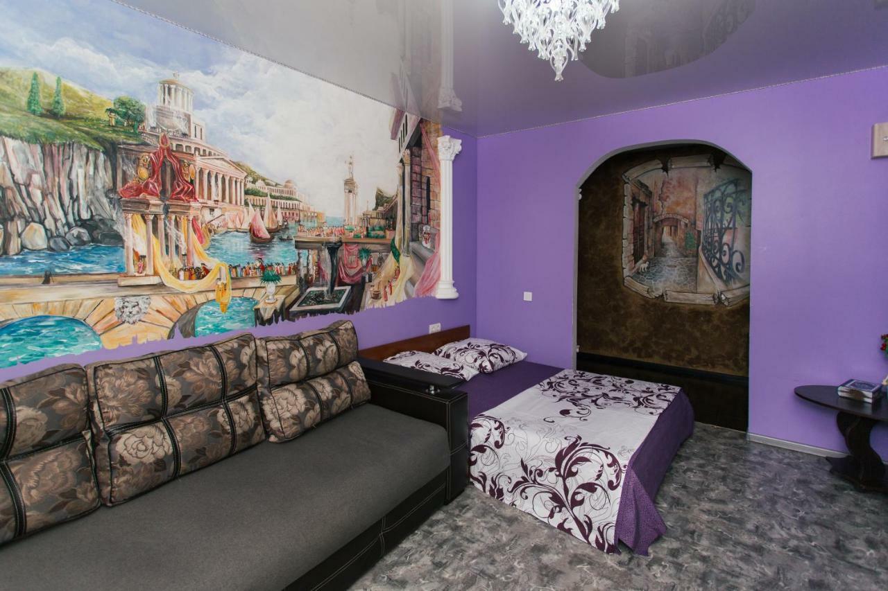 Vip Apartmens Faraon On Illinskaya 1 Floor Sumy Exterior foto